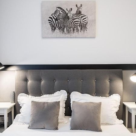 Happy Bubble I Timpuri Noi 1Br Apt 4 Ppl بوخارست المظهر الخارجي الصورة