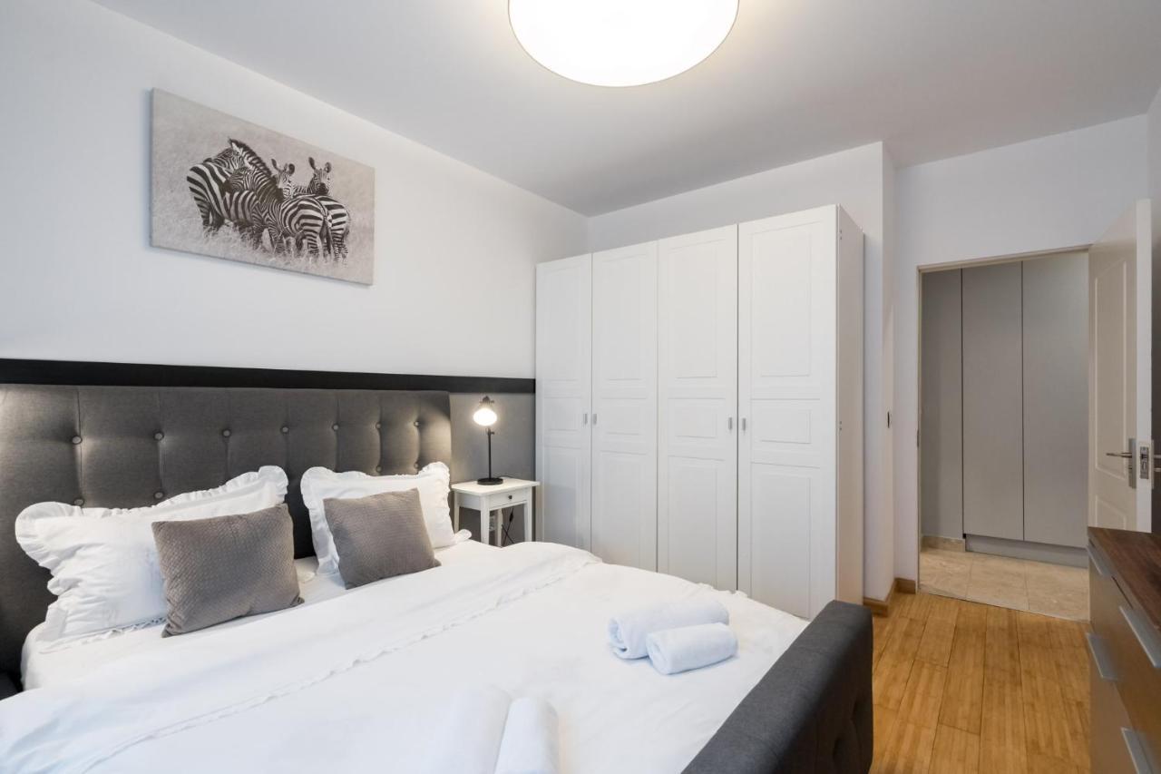 Happy Bubble I Timpuri Noi 1Br Apt 4 Ppl بوخارست المظهر الخارجي الصورة