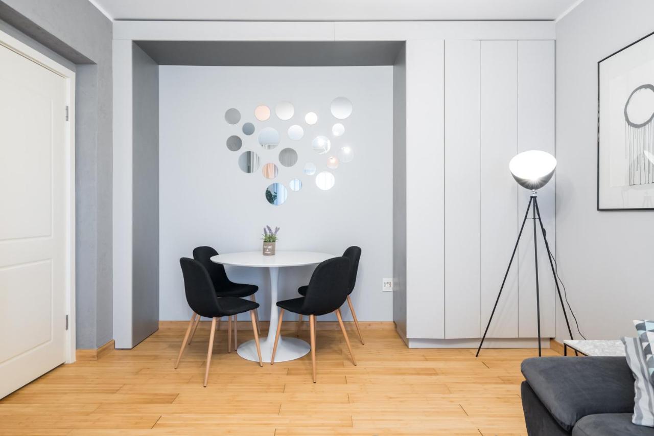 Happy Bubble I Timpuri Noi 1Br Apt 4 Ppl بوخارست المظهر الخارجي الصورة