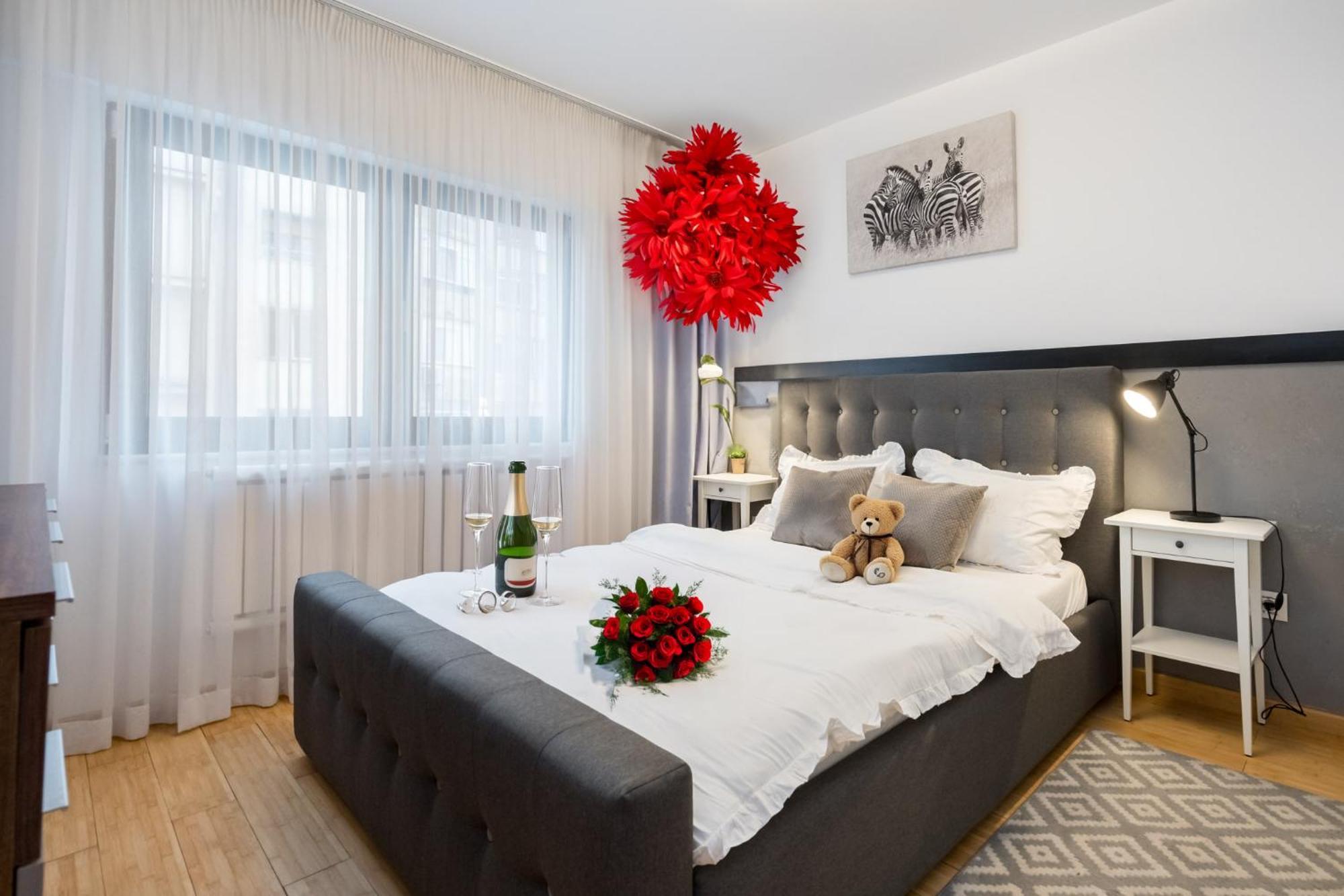 Happy Bubble I Timpuri Noi 1Br Apt 4 Ppl بوخارست المظهر الخارجي الصورة